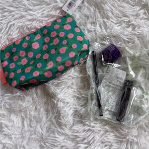 NWT Clinique Makeup & Skincare Mini Set + Floral Cosmetic Bag